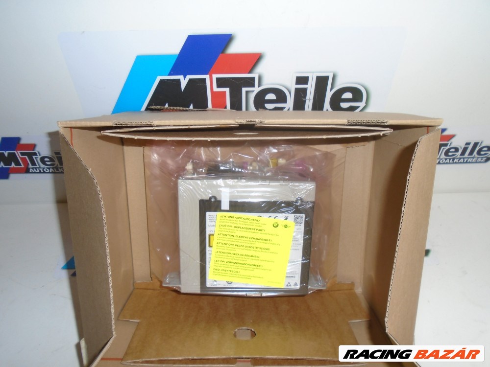 [GYÁRI ÚJ] BMW - NAVI FEJEGYSÉG - 2-ES; 3-AS; 4-ES; 6-OS, X3;X4 ;X5 ;X6/F22+LCI;F23+LCI;F30 LCI;F87 M2+LCI;E31 LCI;E32+LCI;E33+LCI;F36+LCI;F06;F12 LCI;F13 LCI;F25;F26;F15; F85; F16 - 5A08149  1. kép